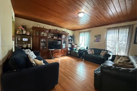 Villa ou maison à vendre à Homestead, Floride: 4 chambres, 204.2 m2 № 2145694 - photo 13