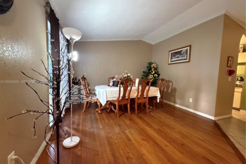 Villa ou maison à vendre à Homestead, Floride: 4 chambres, 204.2 m2 № 2145694 - photo 11