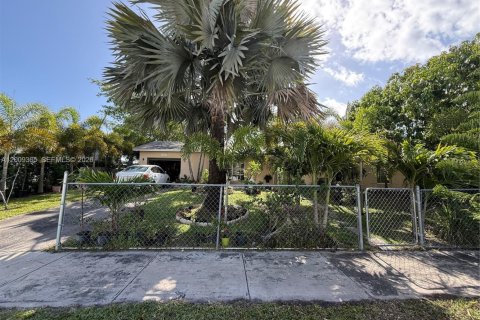 Villa ou maison à vendre à Homestead, Floride: 4 chambres, 204.2 m2 № 2145694 - photo 29