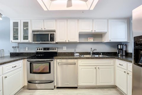 Condo in New Smyrna Beach, Florida, 2 bedrooms  № 1422486 - photo 7