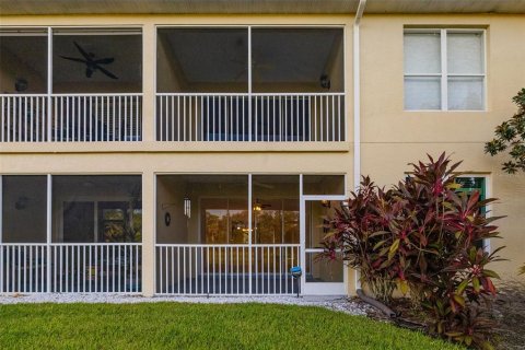 Condo in Bradenton, Florida, 2 bedrooms  № 1905822 - photo 18