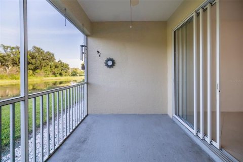 Condo in Bradenton, Florida, 2 bedrooms  № 1905822 - photo 21