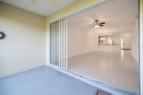 Condo in Bradenton, Florida, 2 bedrooms  № 1905822 - photo 20
