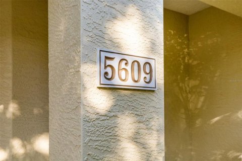 Condo in Bradenton, Florida, 2 bedrooms  № 1905822 - photo 6