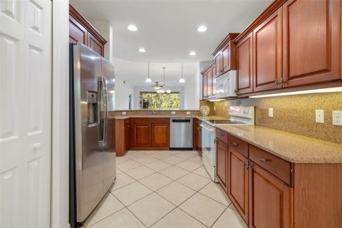 Condo in Bradenton, Florida, 2 bedrooms  № 1905822 - photo 26