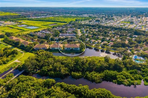 Condo in Bradenton, Florida, 2 bedrooms  № 1905822 - photo 12