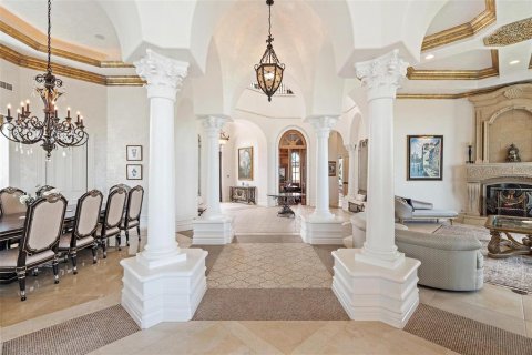 House in Stuart, Florida 6 bedrooms, 983.37 sq.m. № 1900704 - photo 18