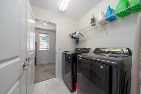 Casa en venta en Orlando, Florida, 4 dormitorios, 227.89 m2 № 2199386 - foto 11