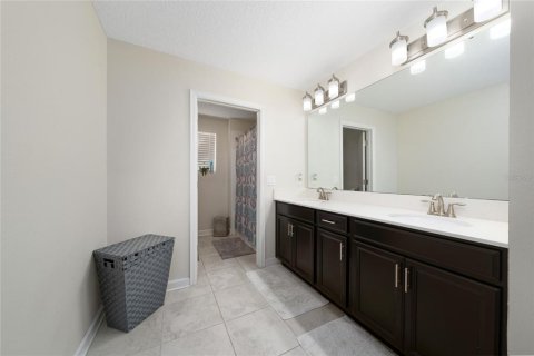 Casa en venta en Orlando, Florida, 4 dormitorios, 227.89 m2 № 2199386 - foto 10