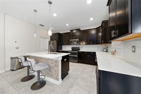 Casa en venta en Orlando, Florida, 4 dormitorios, 227.89 m2 № 2199386 - foto 6
