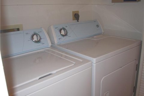 Condo in Delray Beach, Florida, 2 bedrooms  № 1097556 - photo 1