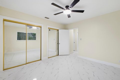 Villa ou maison à vendre à Lake Worth, Floride: 3 chambres, 156.26 m2 № 2387904 - photo 27