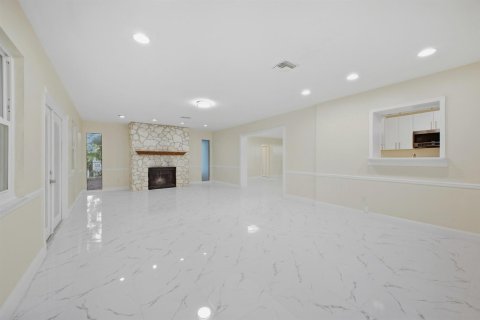 Villa ou maison à vendre à Lake Worth, Floride: 3 chambres, 156.26 m2 № 2387904 - photo 22