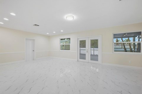 Villa ou maison à vendre à Lake Worth, Floride: 3 chambres, 156.26 m2 № 2387904 - photo 19