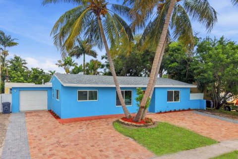 Villa ou maison à Lake Worth, Floride 3 chambres, 156.26 m2 № 2387904