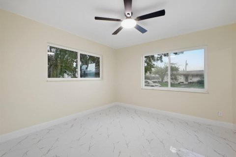Villa ou maison à vendre à Lake Worth, Floride: 3 chambres, 156.26 m2 № 2387904 - photo 25