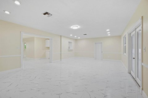 Villa ou maison à vendre à Lake Worth, Floride: 3 chambres, 156.26 m2 № 2387904 - photo 23