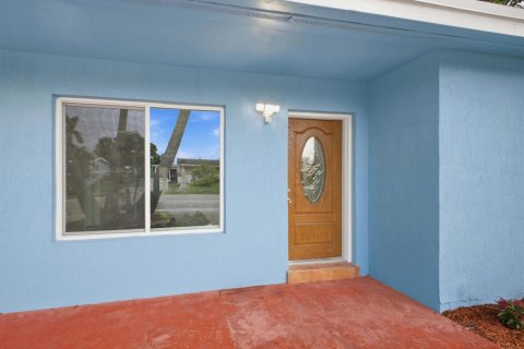 Villa ou maison à vendre à Lake Worth, Floride: 3 chambres, 156.26 m2 № 2387904 - photo 5