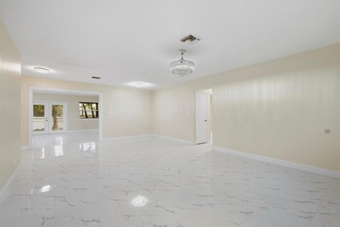Villa ou maison à vendre à Lake Worth, Floride: 3 chambres, 156.26 m2 № 2387904 - photo 8