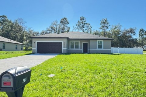 Villa ou maison à Citrus Springs, Floride 4 chambres, 158.68 m2 № 2413828
