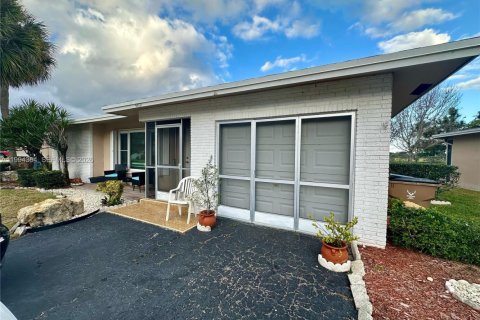 Casa en Deerfield Beach, Florida 2 dormitorios, 154.96 m2 № 2055889