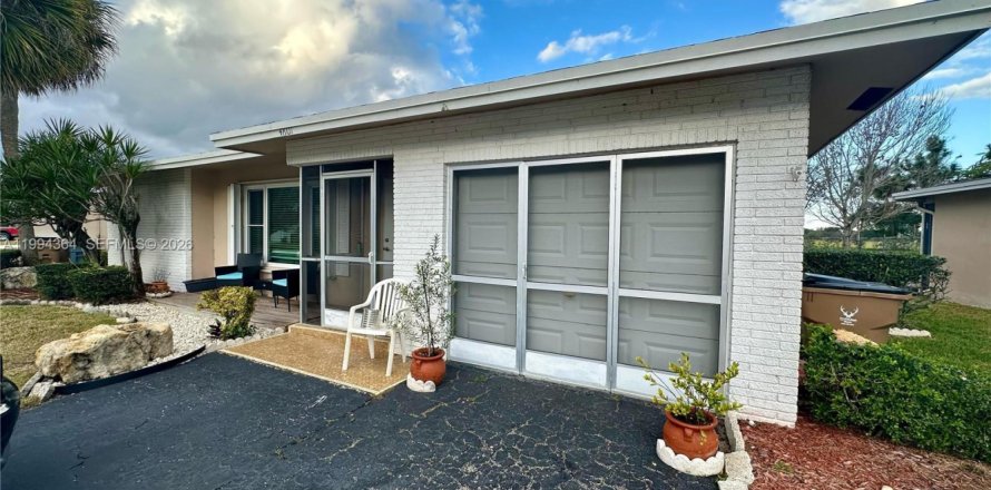 Casa en Deerfield Beach, Florida 2 dormitorios, 154.96 m2 № 2055889