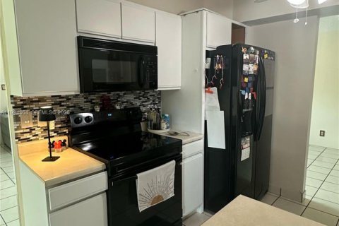 Casa en venta en Deerfield Beach, Florida, 2 dormitorios, 154.96 m2 № 2055889 - foto 9