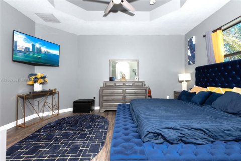 House in Homestead, Florida 5 bedrooms, 253.81 sq.m. № 2068512 - photo 25