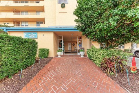 Condo in Bradenton, Florida, 2 bedrooms  № 1717056 - photo 1