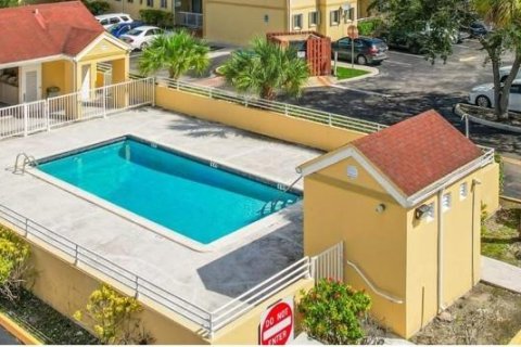 Condominio en venta en Miami, Florida, 2 dormitorios, 89.19 m2 № 1939428 - foto 6