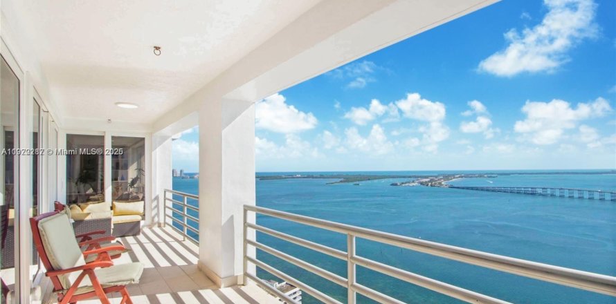 Condo à Miami, Floride, 4 chambres  № 1976313