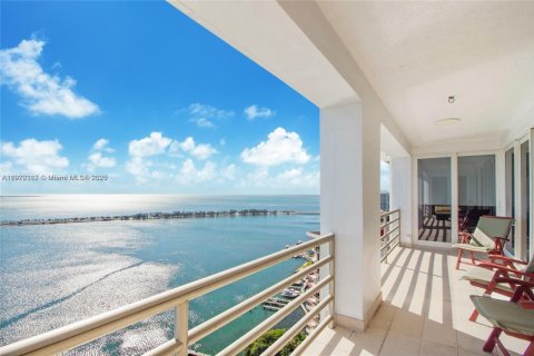 Copropriété à louer à Miami, Floride: 4 chambres, 304.72 m2 № 1976313 - photo 4