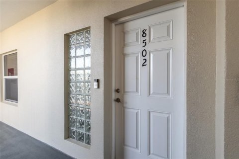 Купить кондоминиум в Нью-Смирна-Бич, Флорида 8 комнат, 129.04м2, № 914644 - фото 2