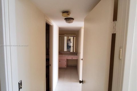 Copropriété à vendre à Miami, Floride: 1 chambre, 79.99 m2 № 1955007 - photo 12
