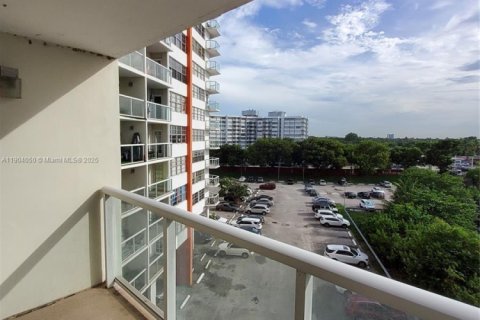 Copropriété à vendre à Miami, Floride: 1 chambre, 79.99 m2 № 1955007 - photo 22