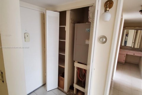 Copropriété à vendre à Miami, Floride: 1 chambre, 79.99 m2 № 1955007 - photo 11