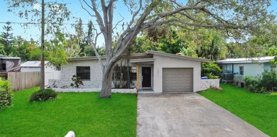Casa en Largo, Florida 3 dormitorios, 121.33 m2 № 1913685