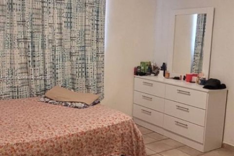 Condo in Hialeah, Florida, 2 bedrooms  № 1811609 - photo 11