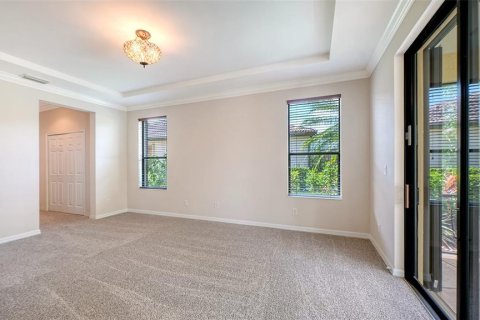 House in Venice, Florida 2 bedrooms, 193.33 sq.m. № 2095696 - photo 21