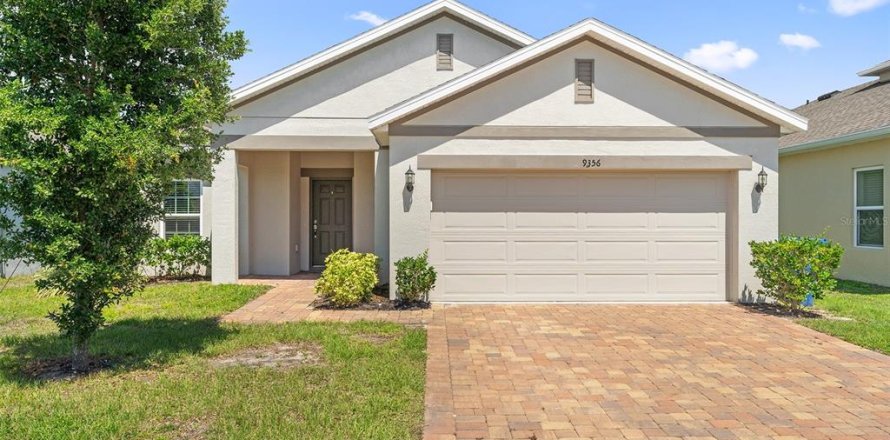 Villa ou maison à Groveland, Floride 4 chambres, 161.37 m2 № 1740176