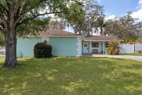 Casa en Brandon, Florida 4 dormitorios, 121.52 m2 № 2127466