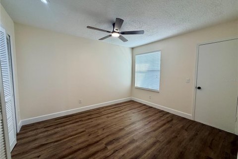 Touwnhouse à louer à Winter Springs, Floride: 2 chambres, 91.04 m2 № 2419923 - photo 14