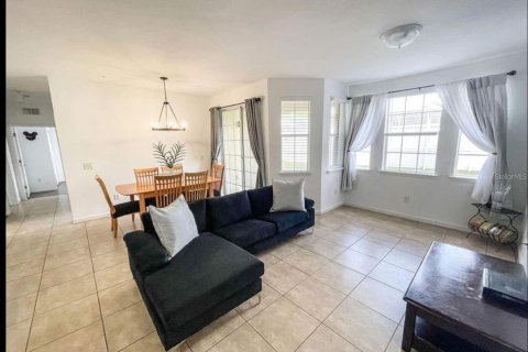 Condo in Davenport, Florida, 4 bedrooms  № 2218128 - photo 2