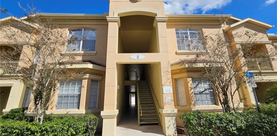 Condo in Davenport, Florida, 4 bedrooms  № 2218128
