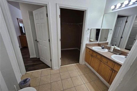 Condo in Davenport, Florida, 4 bedrooms  № 2218128 - photo 4