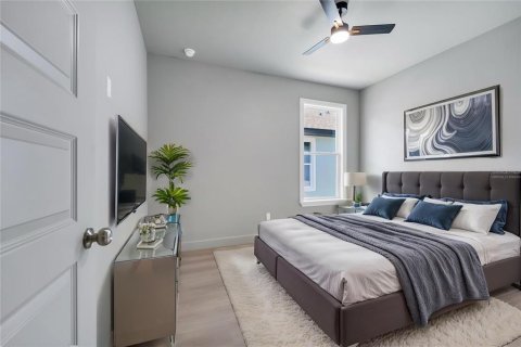 House in Orlando, Florida 4 bedrooms, 228.26 sq.m. № 2152243 - photo 15