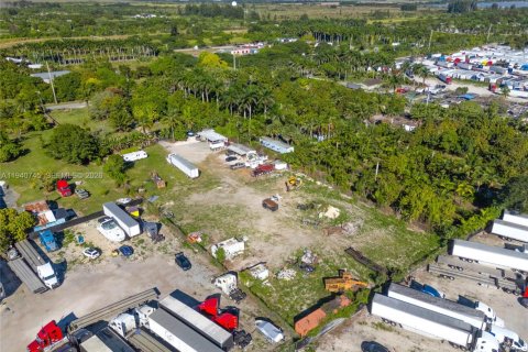 Купить виллу или дом в Майами, Флорида 2 спальни, 57.69м2, № 1997778 - фото 22