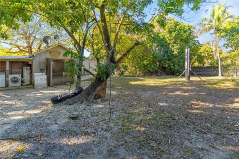 Купить виллу или дом в Майами, Флорида 2 спальни, 57.69м2, № 1997778 - фото 11