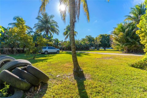 Купить виллу или дом в Майами, Флорида 2 спальни, 57.69м2, № 1997778 - фото 16