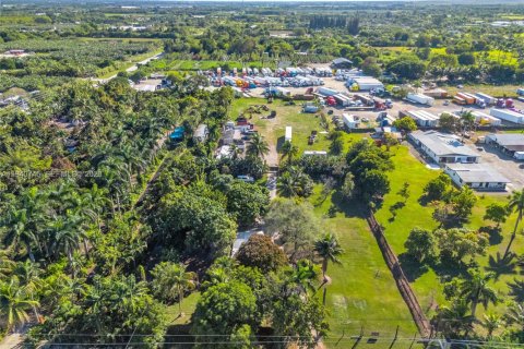 Купить виллу или дом в Майами, Флорида 2 спальни, 57.69м2, № 1997778 - фото 19